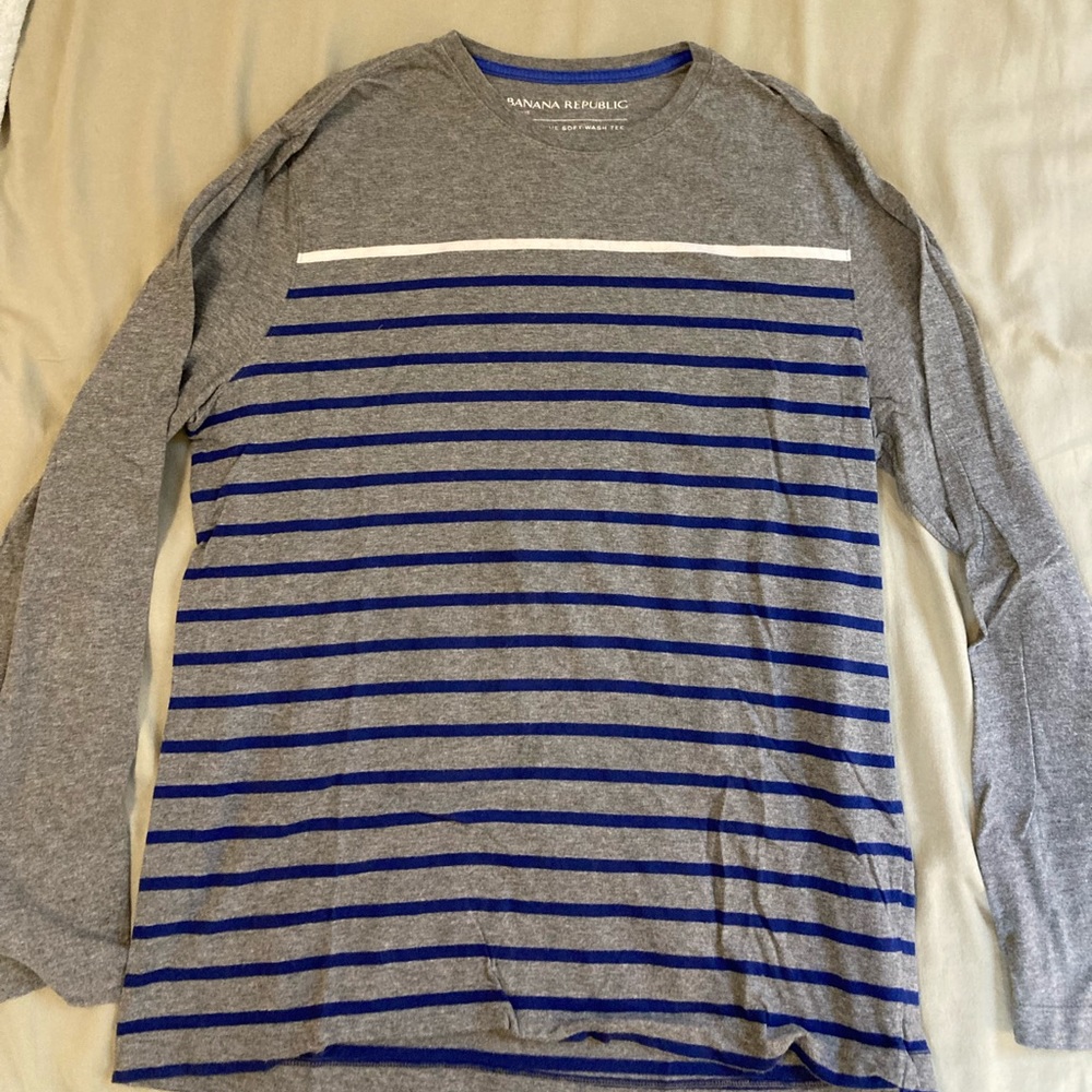 Banana republic long sleeved soft wags tee